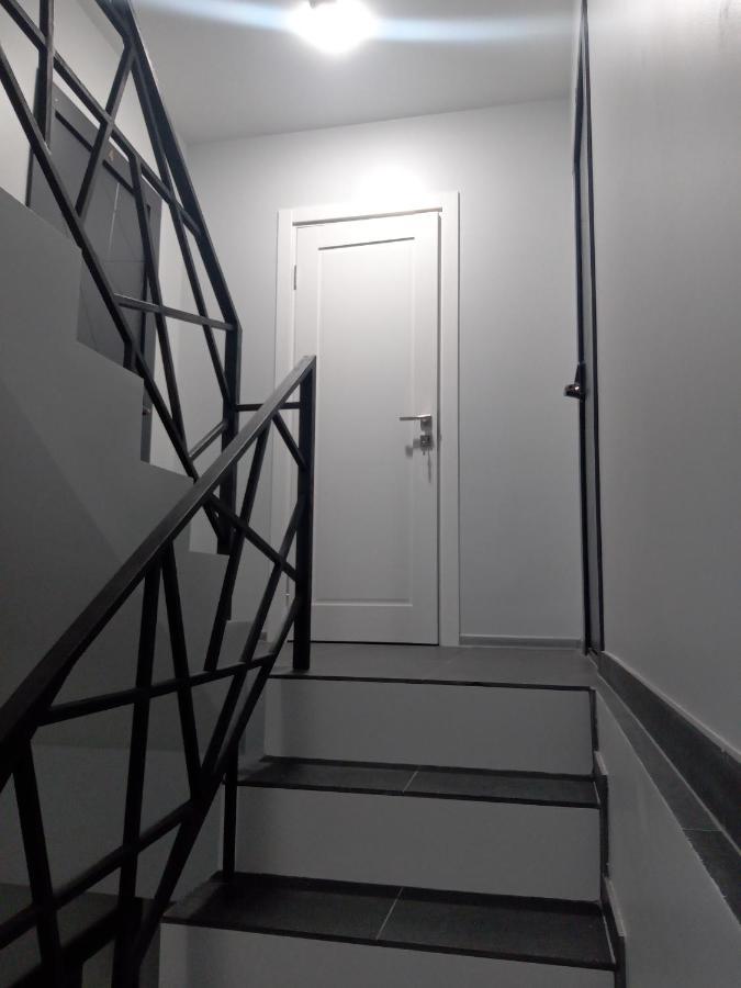 New Apartments Vip 3 Lviv Eksteriør billede